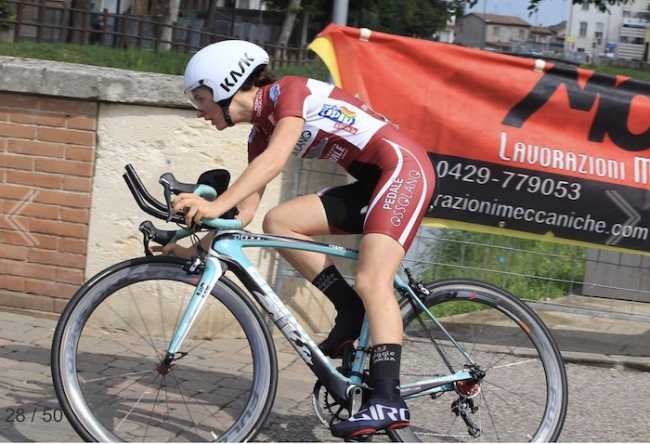 Francesca Barale in azione al campionato italiano a cronometro
