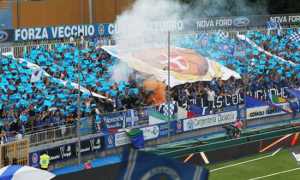 Novara Calcio tribuna fumogeni