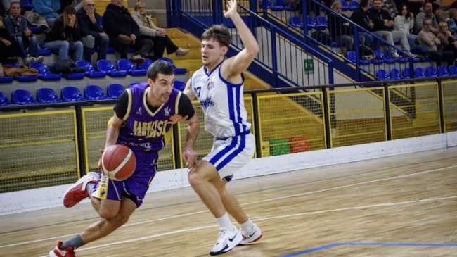 basket college novara azione 25