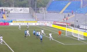 calcio novara azione porta