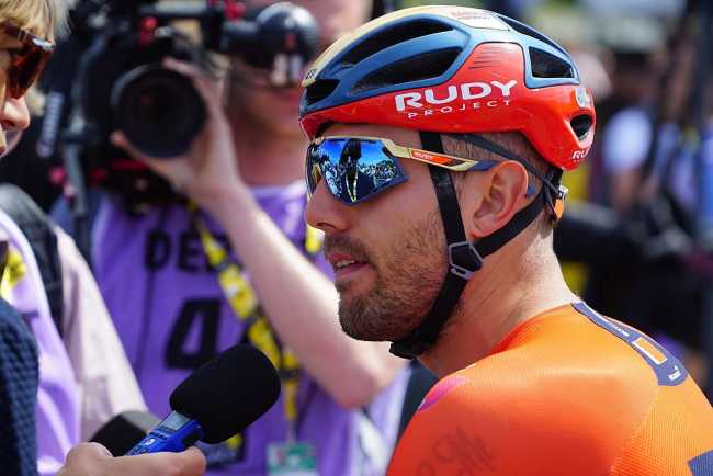 ebdae8f2 9fc6 440e b0a5 867761e10cc8