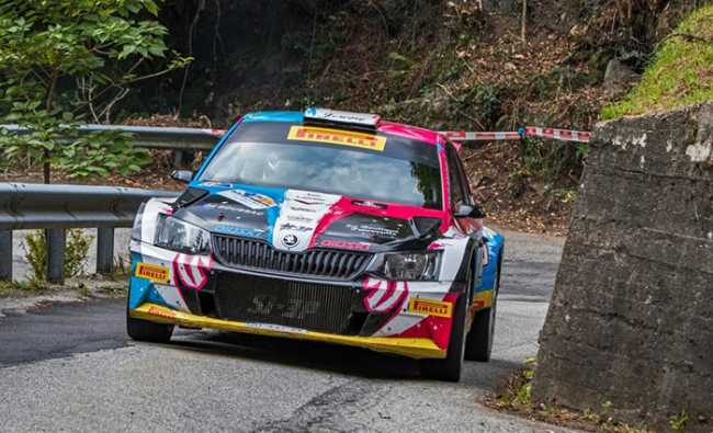 rally rubinetto auto fronte