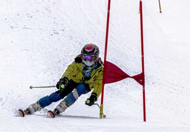 sci slalom gigante paletto sciatore 1