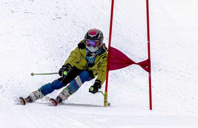 sciatore 1 paletto gara giovane