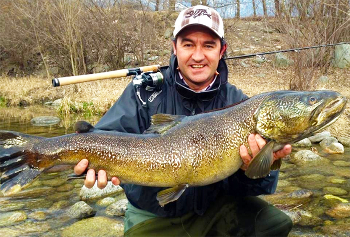 Pesca: è l'ossolano Max Ghibaudo il campione mondiale dei predatori con esca artificiale