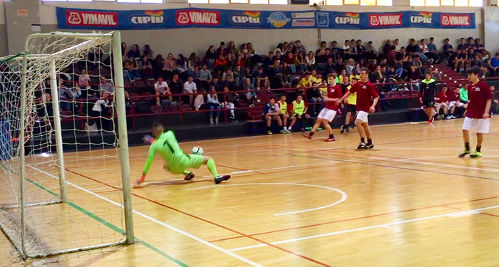 Calcio a cinque, il liceo Spezia vince tra le scuole superiori del Vco