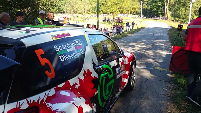 Miele e subito dietro Caffoni dopo la Ps1 al Rally del Rubinetto. Dissegna sbatte e blocca la speciale