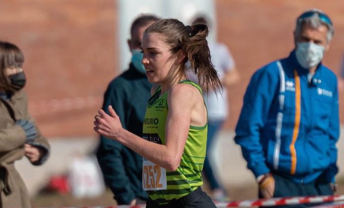 Giovanna Selva al via della 10 km su strada del Golfo dei Poeti a La Spezia