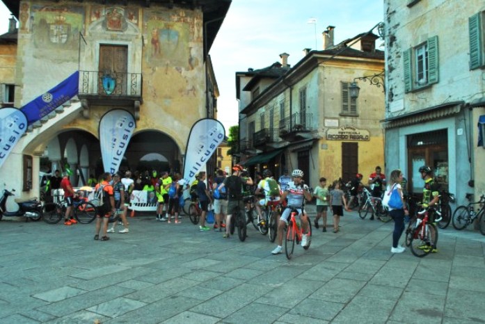 Bici: così nella Orta-Mottarone