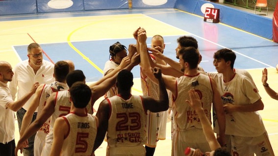 oleggio magic basket squadra mani time 2