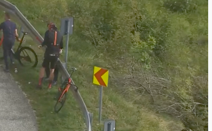 Brutta caduta di Ganna al giro di Croazia, nulla di rotto 