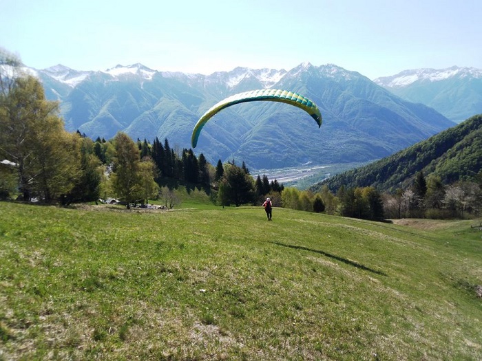 Il 20 maggio al Mottarone l'open day per il volo libero di Northwest Paragliding 