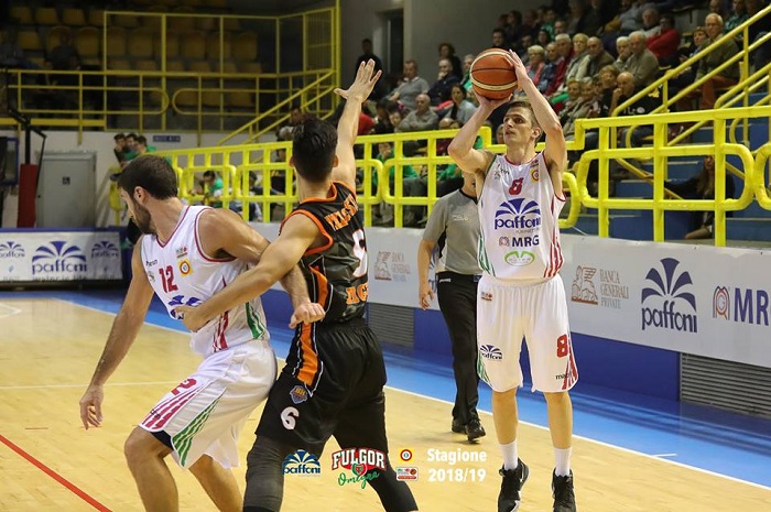 La Paffoni torna a vincere. 75-63 nel derby con Borgosesia