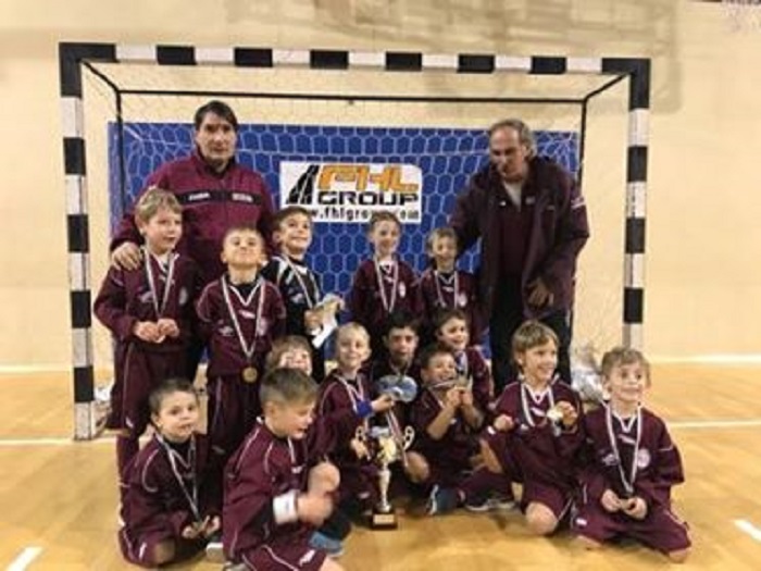 A Ornavasso il Torneo di Natale fa divertire i piccoli amici. Vince la Voluntas Suna 